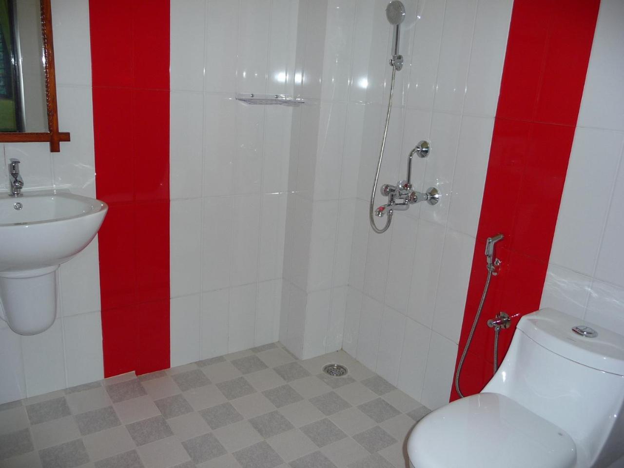 Ganesh Ayurveda Holiday Home Bed And Breakfast Kovalam Esterno foto